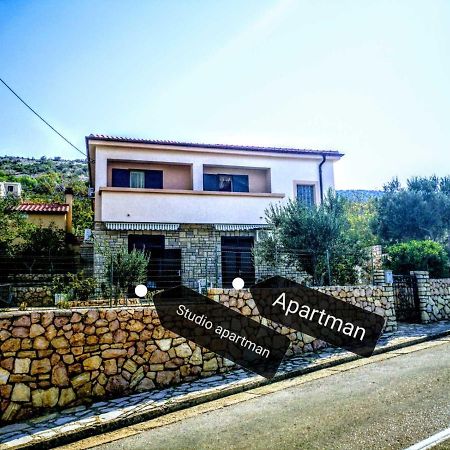 Apartments Josip 维耶拉克 外观 照片